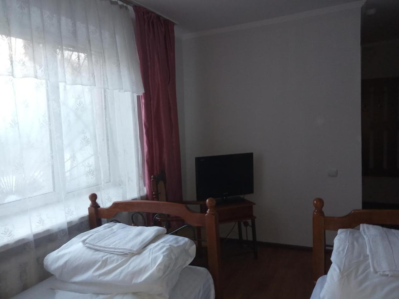 Panainn Hotel Alma-Ata Buitenkant foto