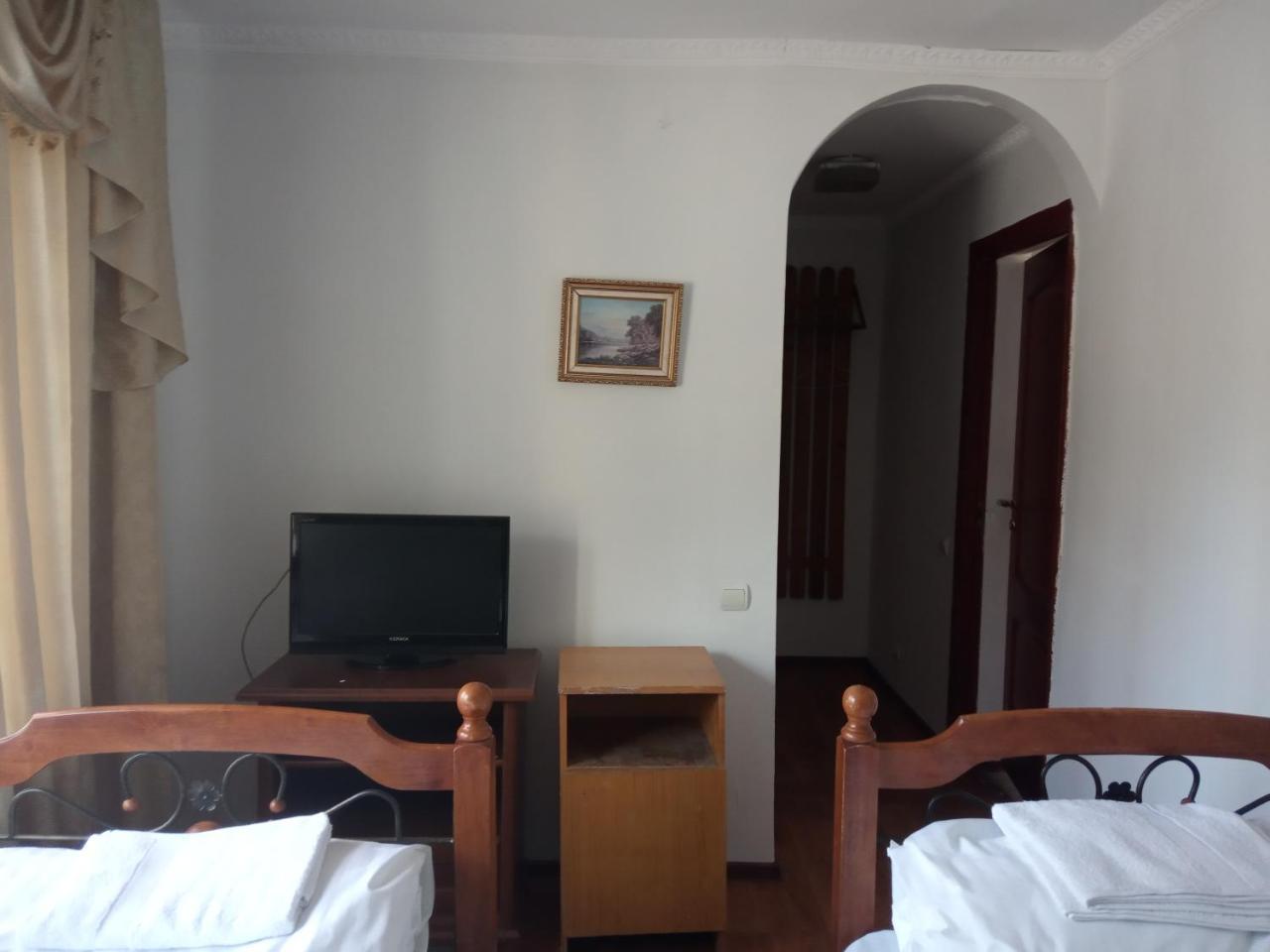 Panainn Hotel Alma-Ata Buitenkant foto